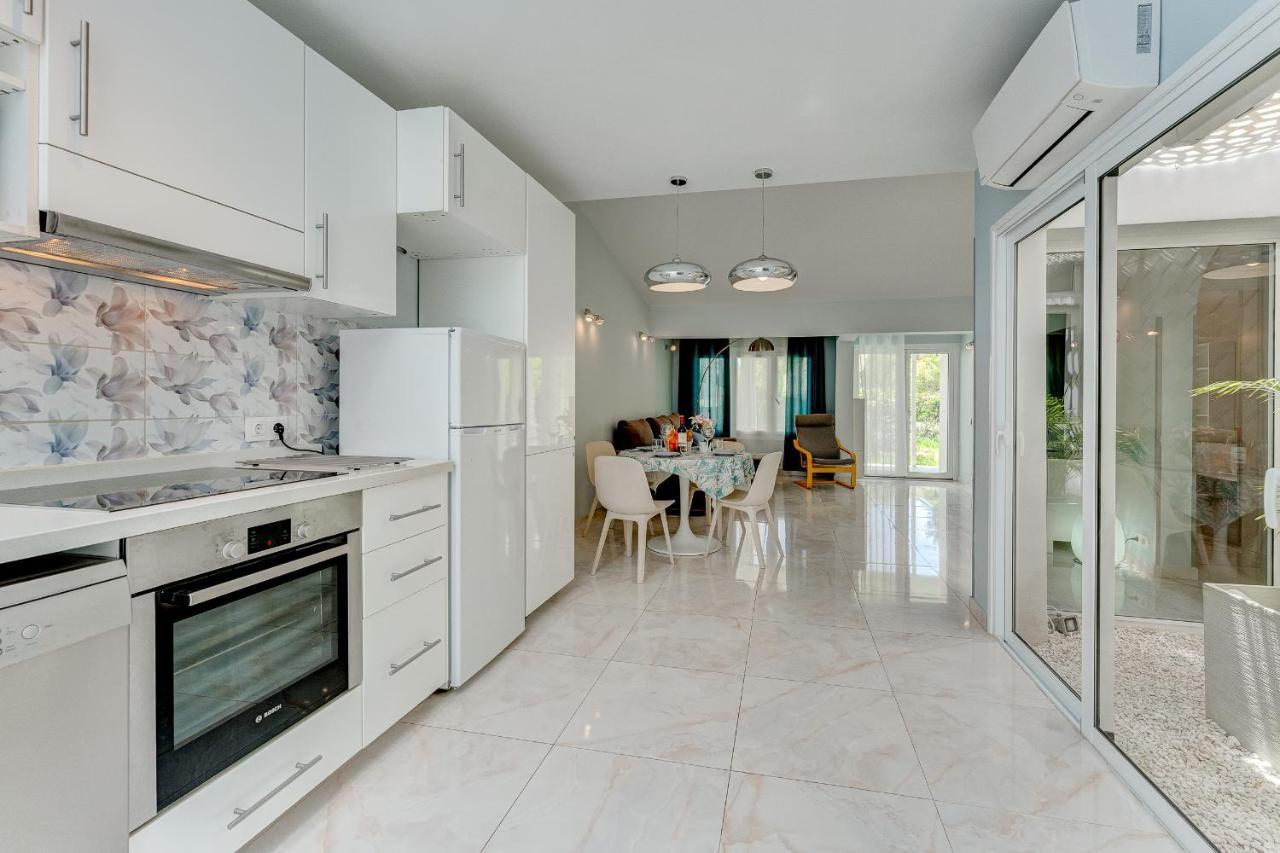 Beautiful Bungalow In Island Village Costa Adeje  Exterior photo